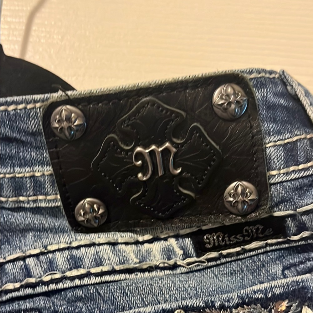 Miss Me Blue Skinny Jeans with Distressed Details - Picture 5 of 16